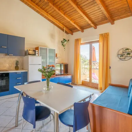 Residenza Agrifoglio-8 By Interhome شقة *